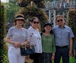 HUN HÚT MỘT CON ĐƯỜNG HUN HÚT MỘT CON ĐƯỜNG