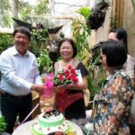 VỀ VINH LONG UỐNG CÀ PHÊ GẶP SINH NHẬT HOA ĐĂNG VỀ VINH LONG UỐNG CÀ PHÊ GẶP SINH NHẬT HOA ĐĂNG