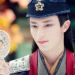 DƯƠNG LIÊN ĐÌNH: CÓ THỰC SỰ LÀ MỘT “TRAI BAO”?