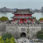 TRẬN TƯƠNG DƯƠNG NGOÀI ĐỜI THỰC BI THẢM HƠN NHIỀU TRẬN TƯƠNG DƯƠNG NGOÀI ĐỜI THỰC BI THẢM HƠN NHIỀU